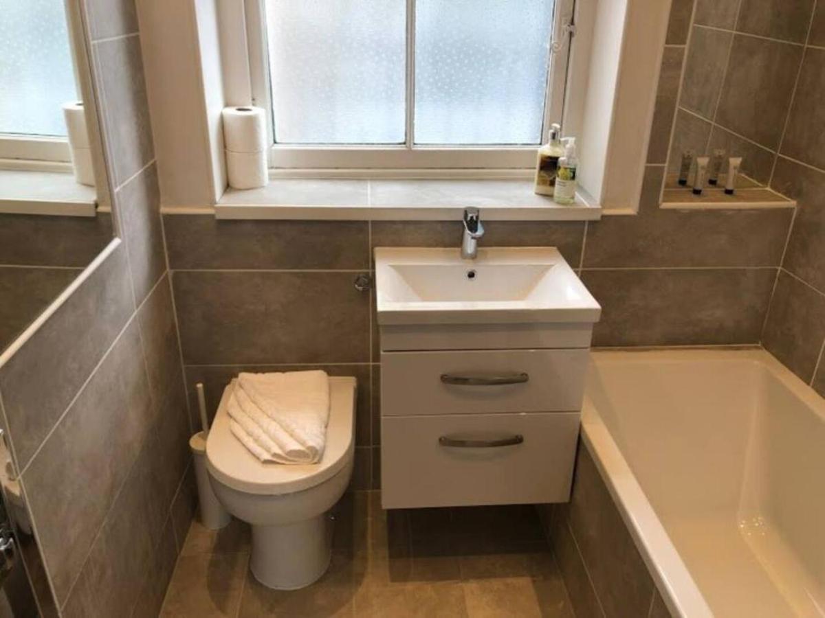 Beautiful Scandi-Inspired One Bed In Stockbridge Эдинбург Экстерьер фото